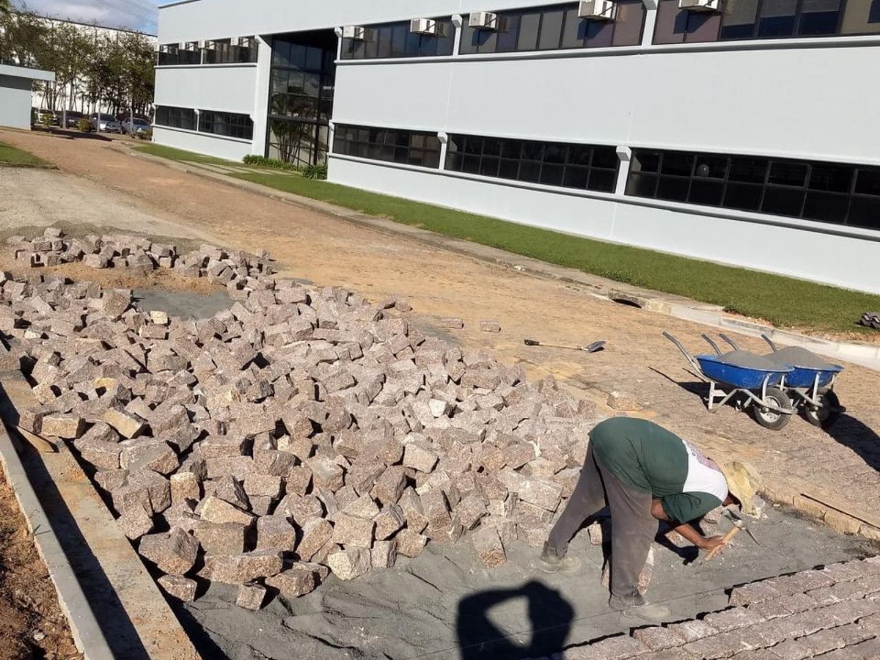 calçamento pedra paralelepipedo didi-pedras  